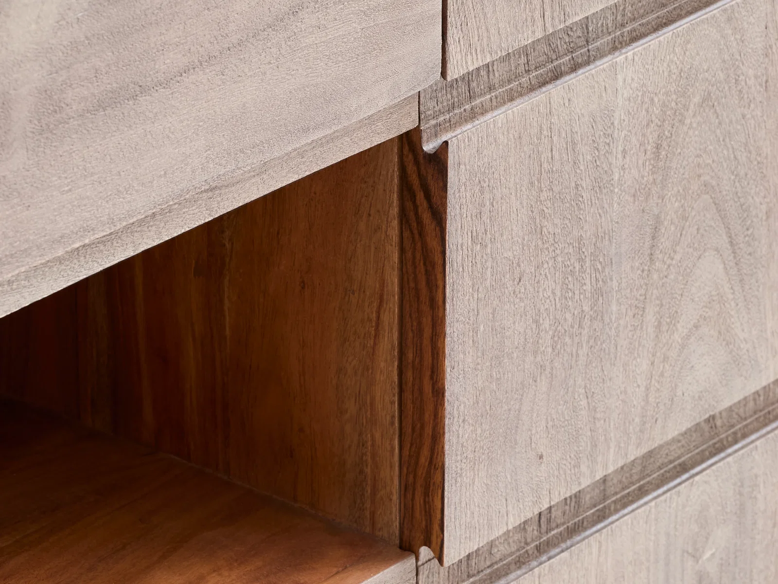 TV Sideboard Kala Akazie grau