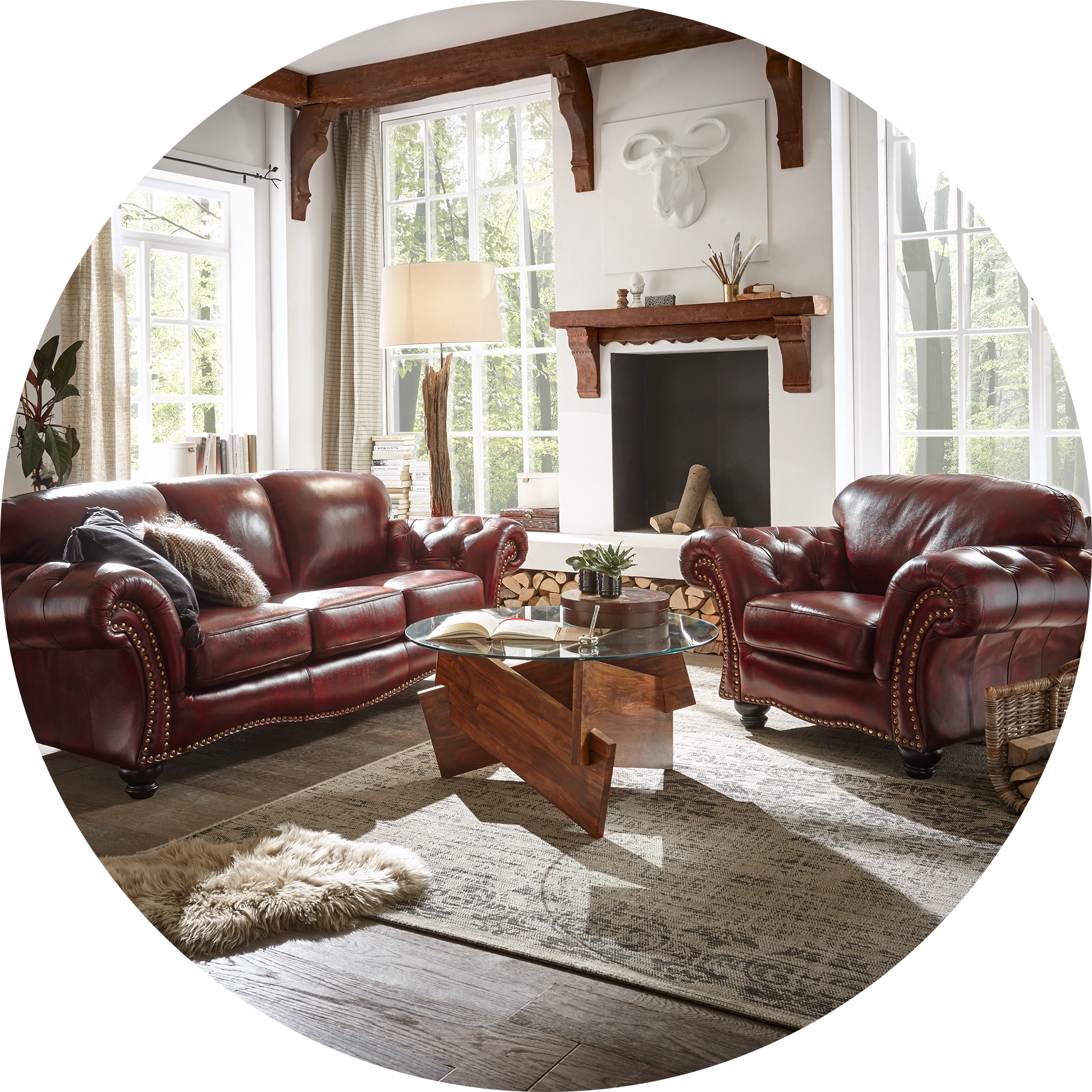 Chalet‑Stil Interieur mit rustikalem Holz, warmen Naturtönen und Schriftzug „WOHNSTILE – ChaletStil“ als Stilbanner