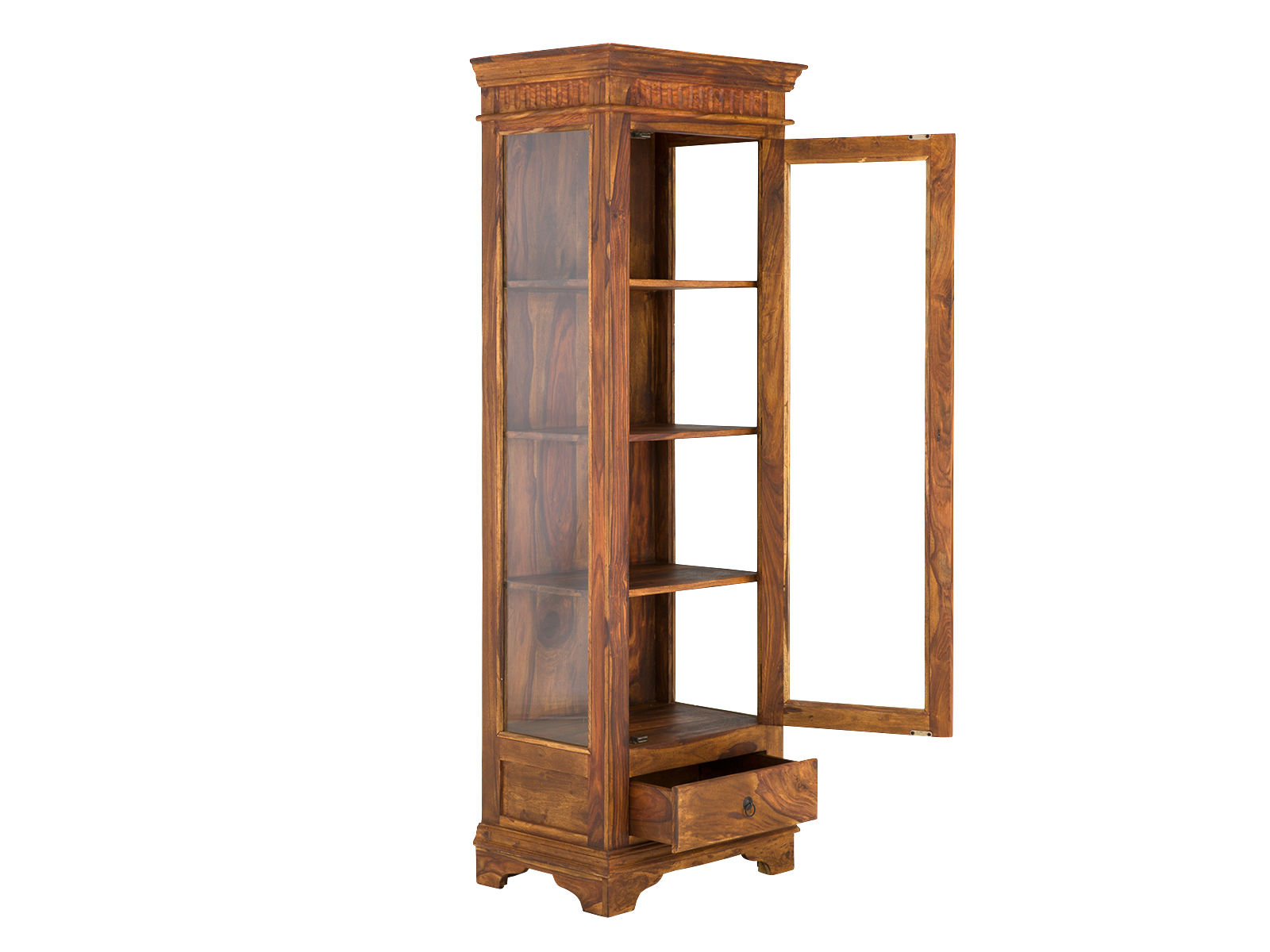 Freisteller 45°-Ansicht: Vitrine Merlow Akazie, geöffnete rechts angeschlagene Glastür, 65×185×43 cm – elegante Deko-Vitrine