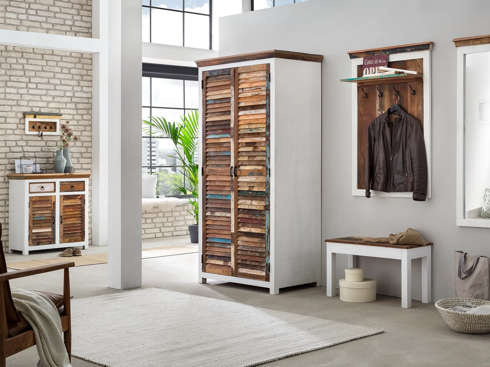 Flurmöbel-Set Perth mit Schrank, Garderobe, Bank und Kommode aus Massivholz in Weiß und Braun
