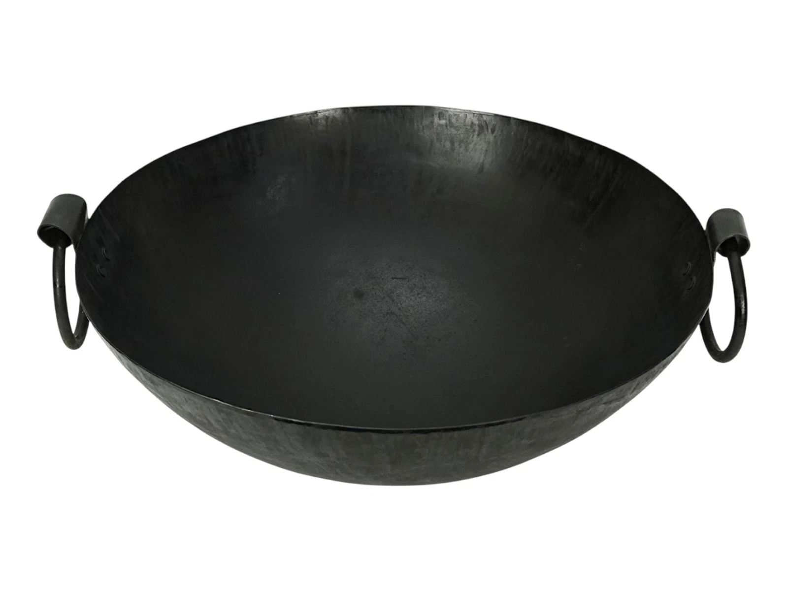 Freisteller-Frontansicht: Feuerschale Embero Heaven, 50×55×50 cm, schwarze, runde Metallschale mit zwei Ringgriffen.