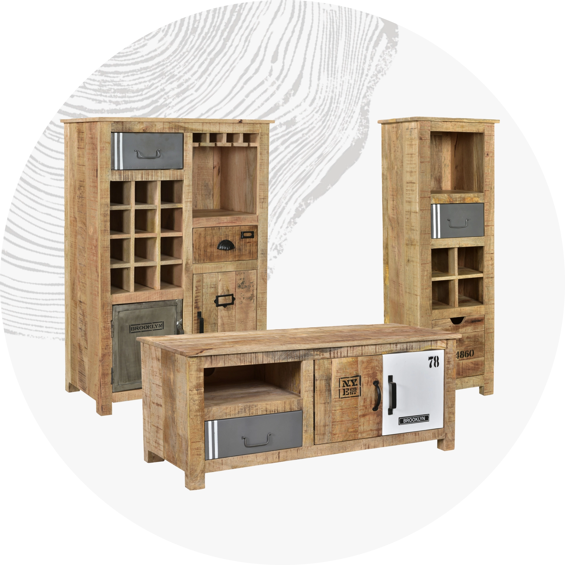 Moderne Holz-Wohnwand mit TV-Zentrum, offenen Regalen und geschlossenen Schränken im Wohnzimmer, warme Holzoptik und dezentes Design