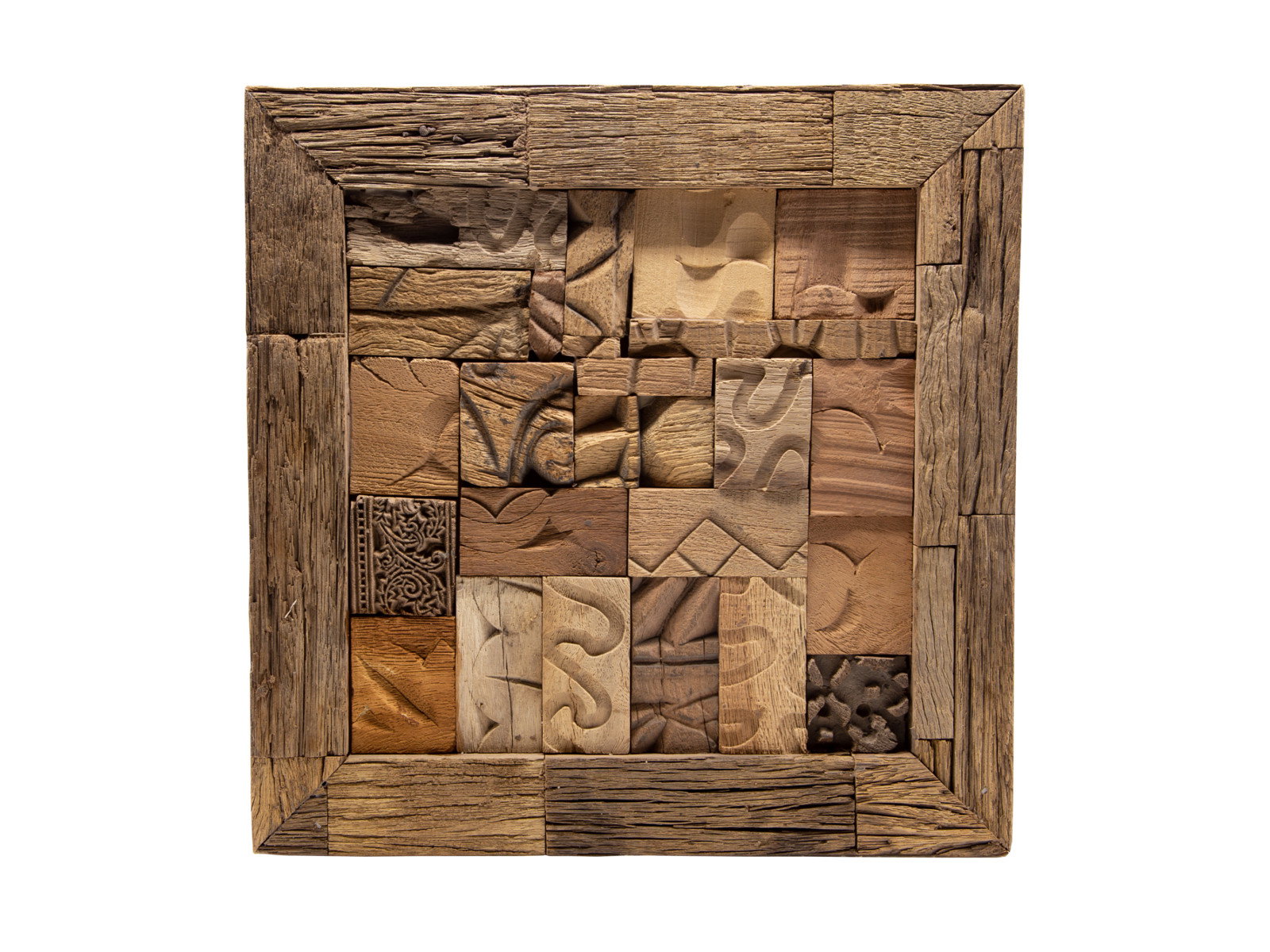 Wandbild „Kavali“ 30×30×5 cm, Frontansicht-Freisteller: Holz-Mosaik aus recyceltem Hartholz, unbehandelte braune Oberfläche