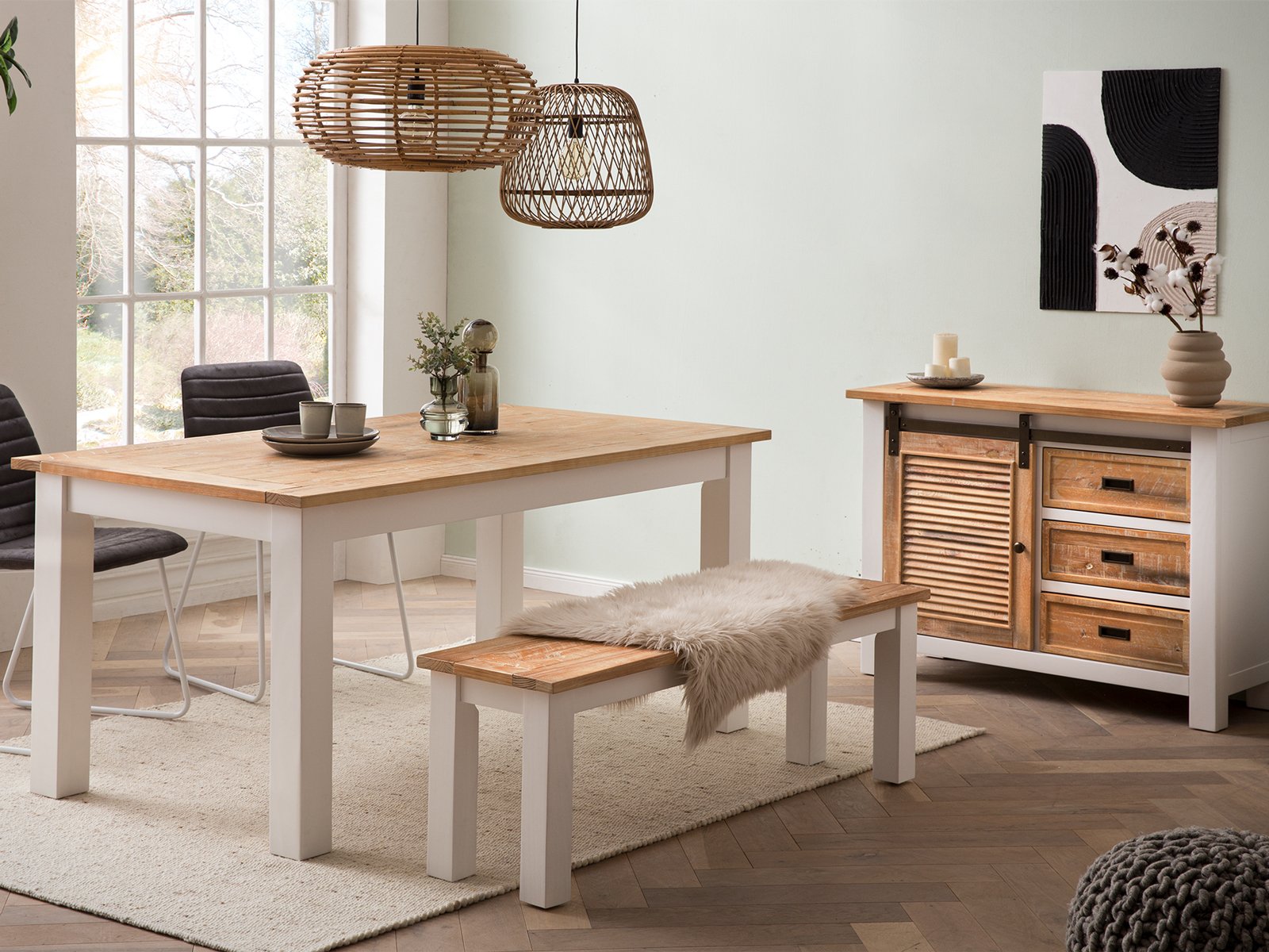 Landhaus-Kommode Capera mit Schubkästen