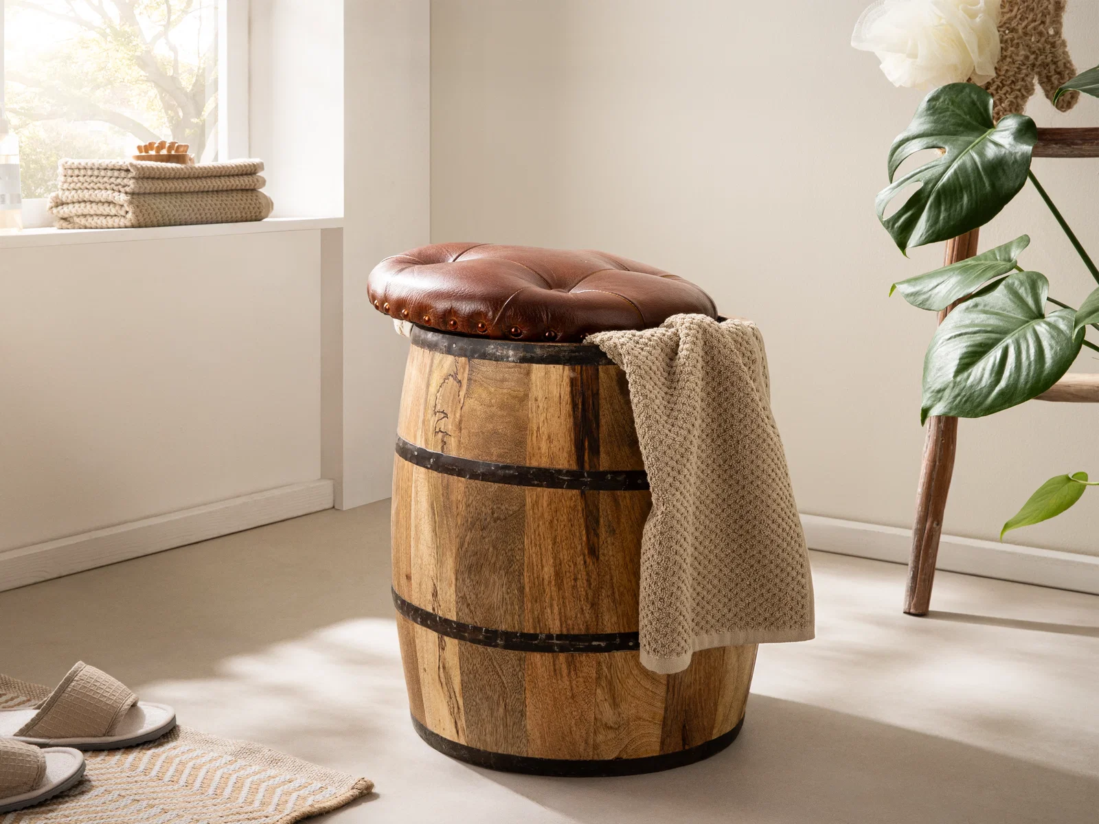 Hocker mit Stauraum im Fass-Design – Barrel Stow