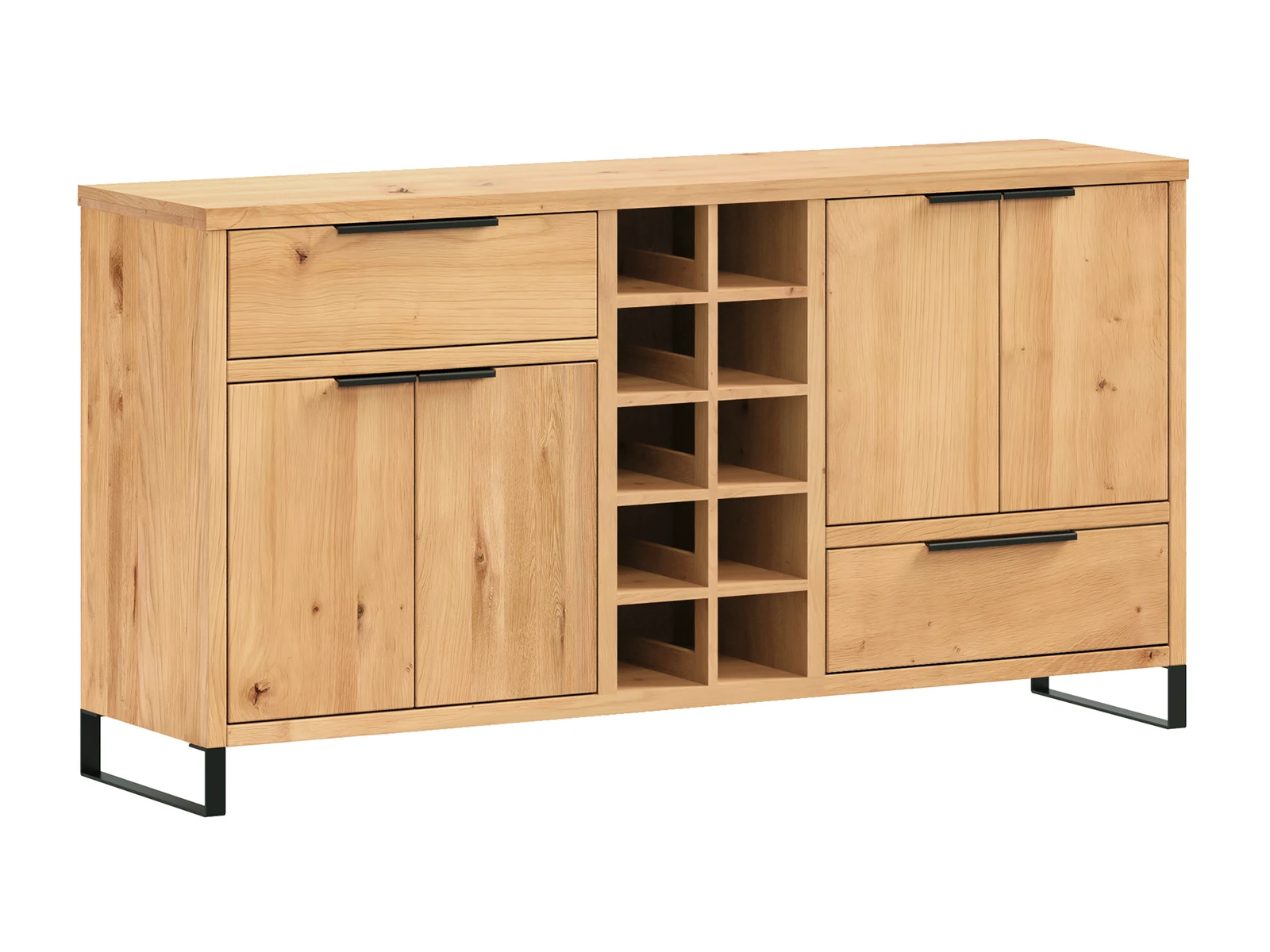 45°-Freisteller des Sideboard Sydney aus geölter Wildeiche, braun, mit 4 Türen, 2 Schubladen und 10 offenen Fächern. Freisteller 45°-Ansicht Wohnwand 3tlg. Sydney Wildeiche Sideboard, geölte Wildeiche, braun, mit Weinregal, Schubladen & Türen