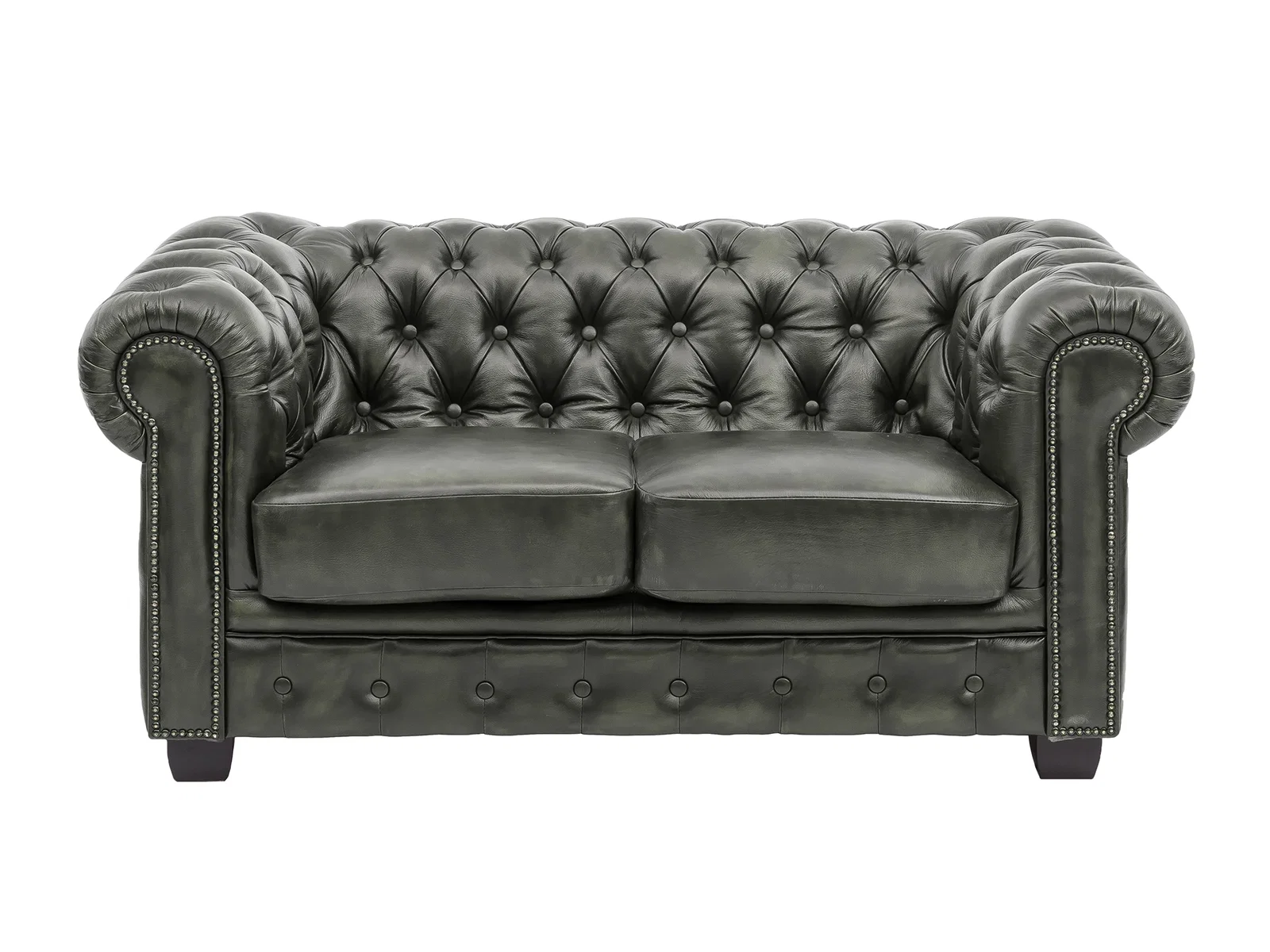 Mehrere moderne Sofas und Sessel in warmem Wohnzimmer-Ambiente, Stoffe in Naturtönen, skandinavischer gemütlicher Stil